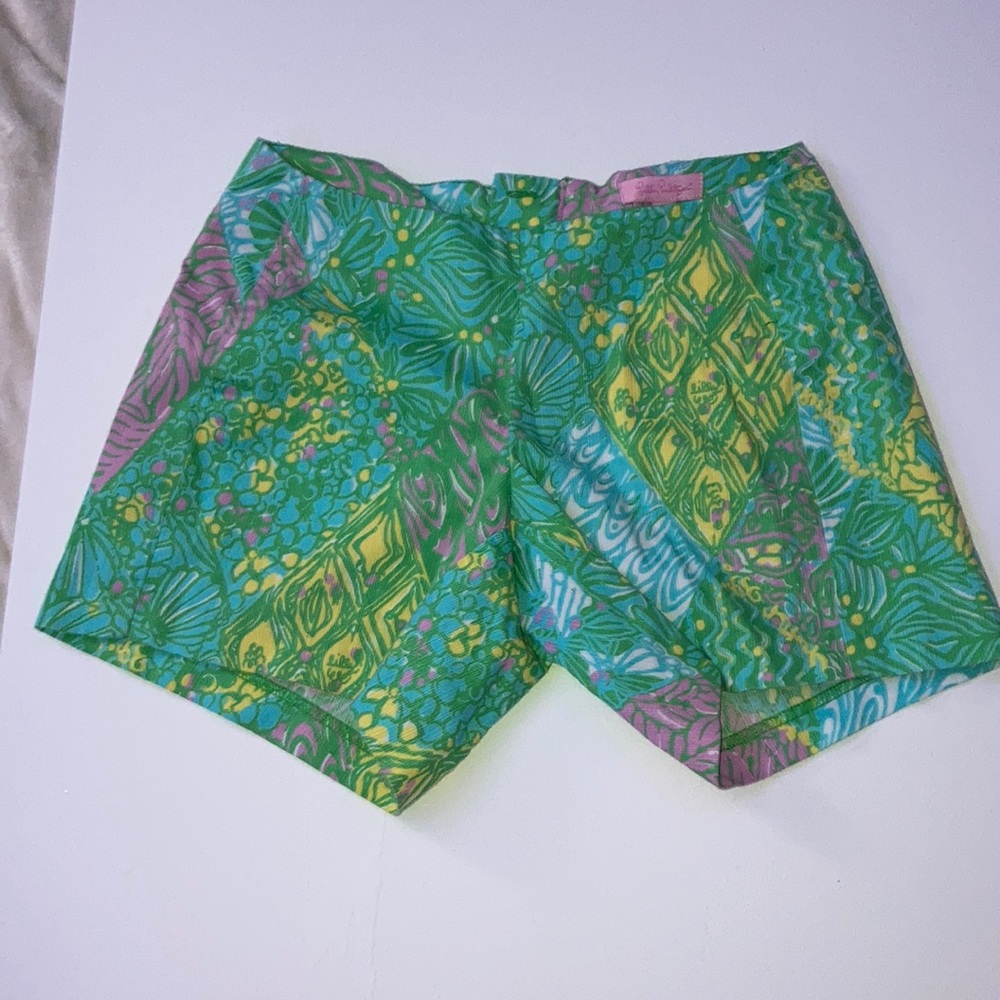 Lilly Pulitzer shorts size: 00